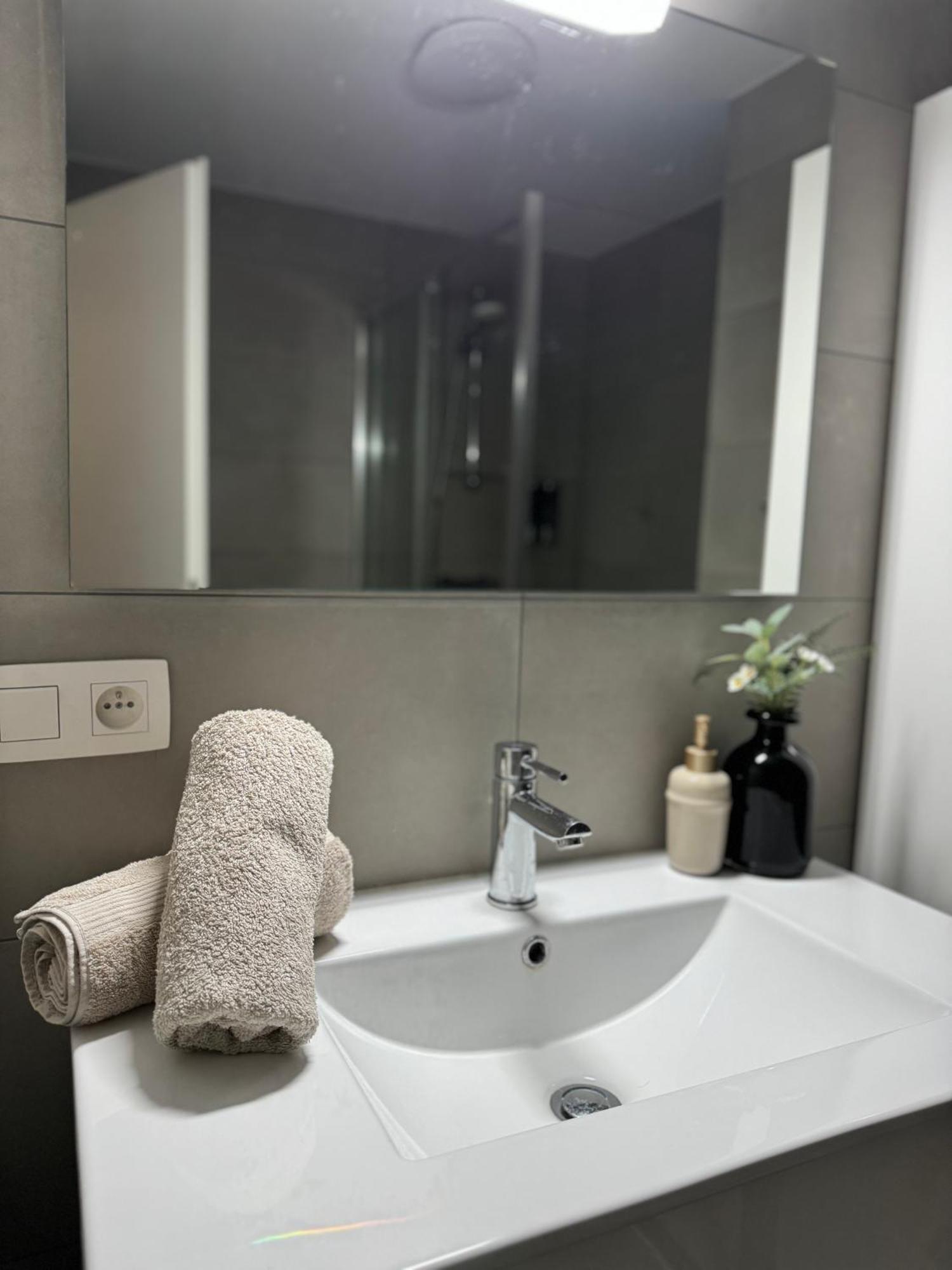 Saint-Nicolas  Liege Luxe & Jacuzzi Sous Les Etoiles 아파트 외부 사진